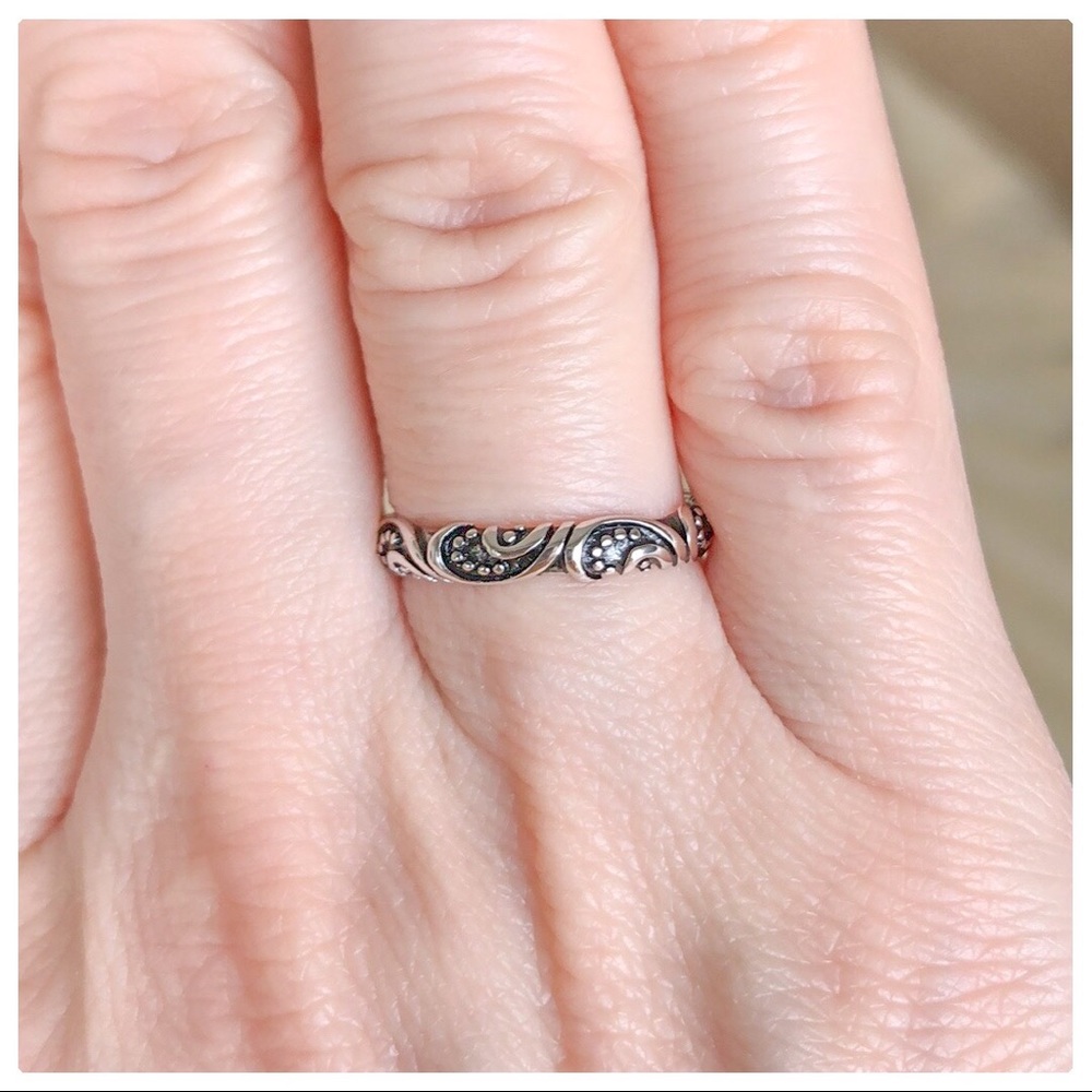 💕Beautiful Bali Style Sterling Silver Ring💕 - Picture 6 of 8